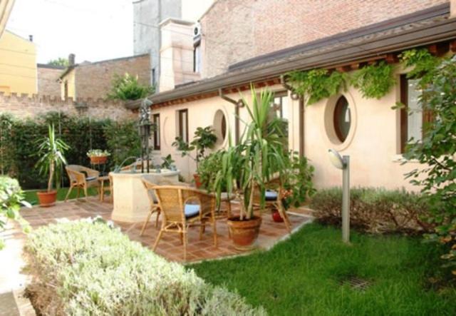 Hotel Dolcemela à Ferrare Extérieur photo