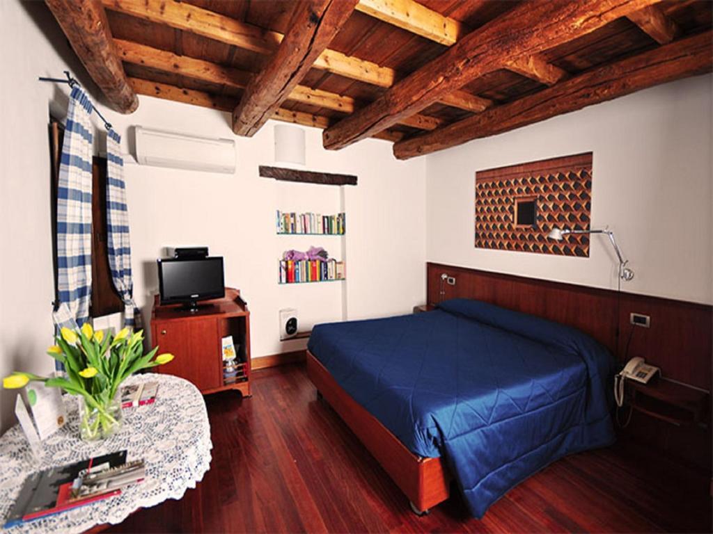 Hotel Dolcemela à Ferrare Chambre photo